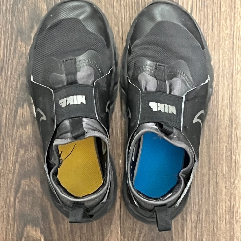 Nike Flex Runner 3 Kids' Road Running Shoes